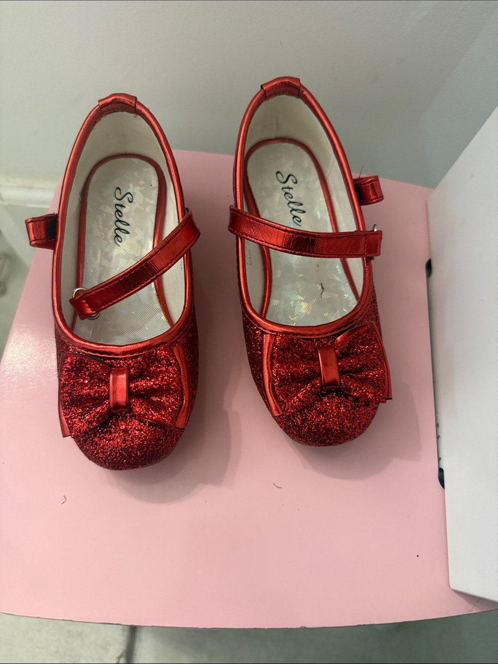 Elle Red Glitter Mary Jane Dress Shoes with Bow